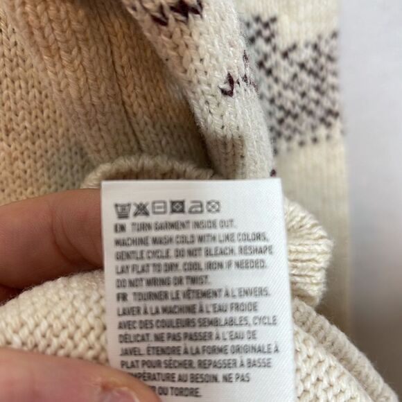 American Eagle Men’s Beige Fair Isle Hooded Sweater. Size Small. - Picture 5 of 8